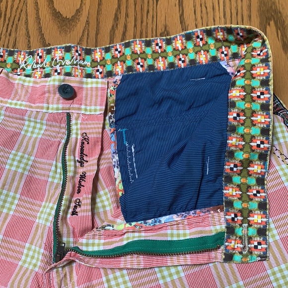 Robert Graham Men’s Pink and Yellow Plaid Shorts - Picture 6 of 10